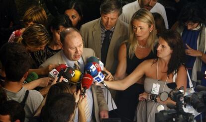 El jefe de la delegaci&oacute;n del Parlamento Europeo, Derek Vaughan, en junio en la Generalitat.