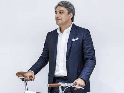 De vender coches a mover flotas inteligentes