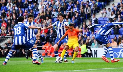 Alexis, en el momento de su gol.