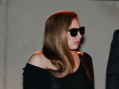Vota el look: el nuevo tinte castaño de Lady Gaga