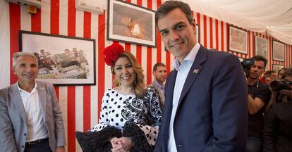 La Presidenta de Andalucía, Susana Díaz, junto al líder del PSOE, Pedro Sánchez en la feria de Sevilla.