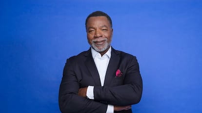 Carl Weathers poses at a promotional event for 'The Mandalorian' at an event hosted by Dissney, 2019.