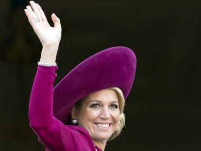 M&aacute;xima de Holanda, saludando desde el balc&oacute;n del palacio de Noordeinde, durante el D&iacute;a de la Princesa, en septiembre de 2012.