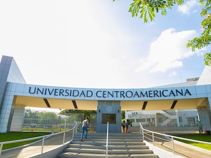 Fachada de la Universidad Centroamericana en Nicaragua.