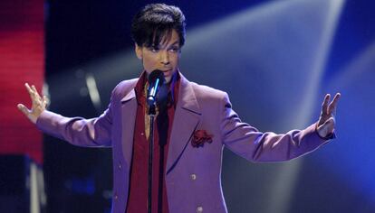 El cantante Prince en una actuaci&oacute;n de 2006 para el programa &#039;American idol&#039;.