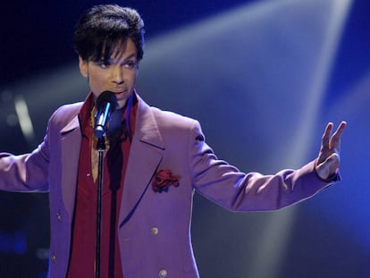 El cantante Prince en una actuaci&oacute;n de 2006 para el programa &#039;American idol&#039;.