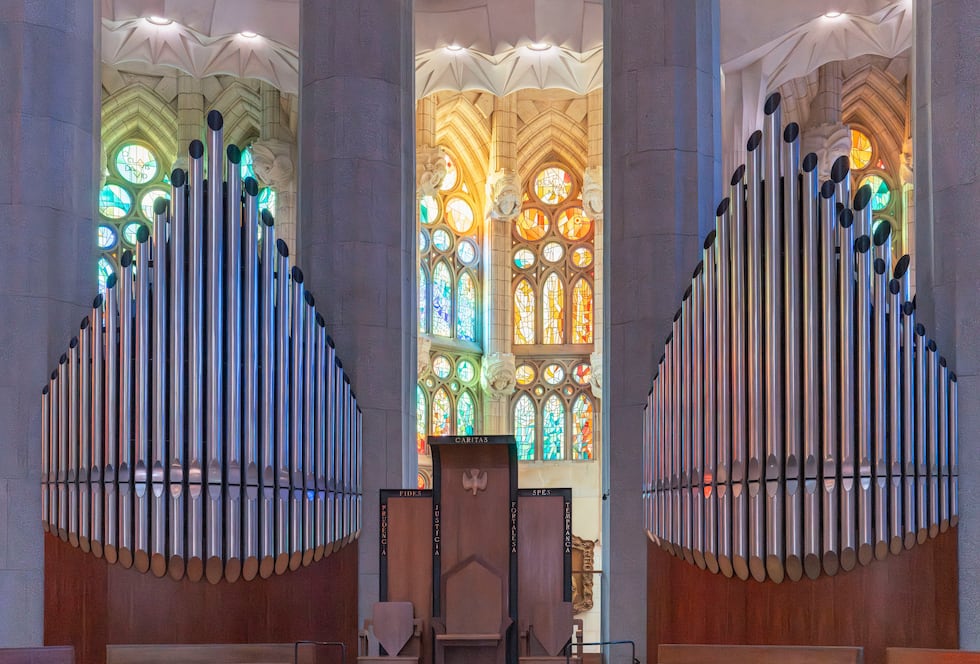 The organ is back: How a fiendishly complex Baroque instrument has ...