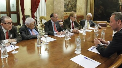 Alberto Fabra y los premios Jaime I de Econom&iacute;a, en el Senado.