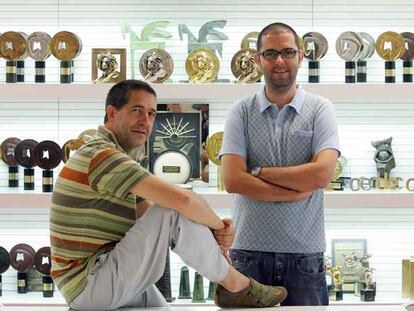 Fernando Herrero (izquierda) y Fernando Domínguez, de la agencia de publicidad Tiempo BBDO.