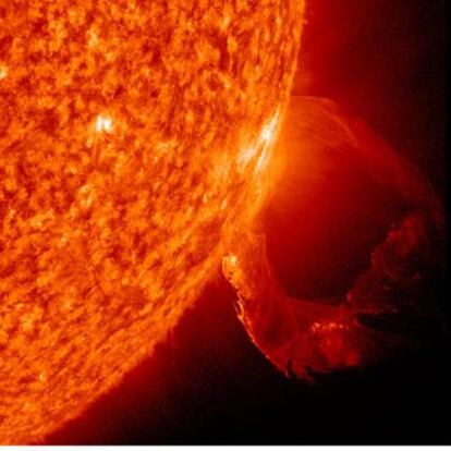 Erupcion solar captada por un observatorio de la NASA en marzo de 2011.