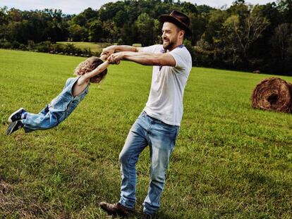 Justin Timberlake, junto a su hijo, Silas. 