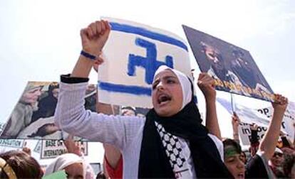 Una exiliada palestina, durante una protesta en Miami.