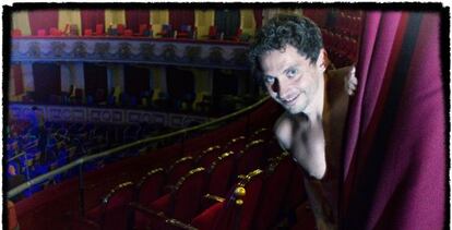 Paco León, en el teatro Calderón, donde se presenta 'The hole'.