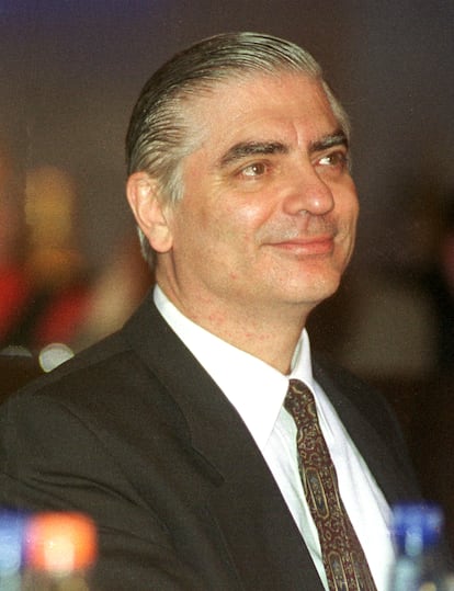 El príncipe Paul de Rumania, durante un concurso de belleza el octubre de  2001 en Brasov.