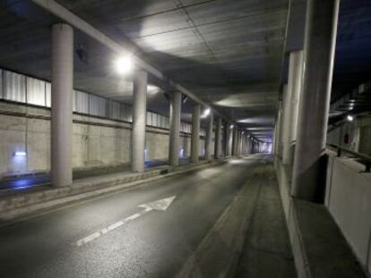 Interior del túnel construido en el centro del municipio.