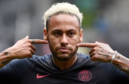 Neymar, en la previa de un partido del París Saint Germain.