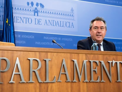 El líder socialista andaluz, Juan Espadas, en el Parlamento andaluz esta semana.