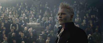 Johnny Depp, en 'Animales fantásticos. Los crímenes de Grindelwald'.