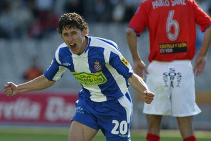 Corominas festeja su gol al Numancia.