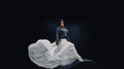 Rosalía reinterpreta un icono del ‘running’ entre tradición y modernidad