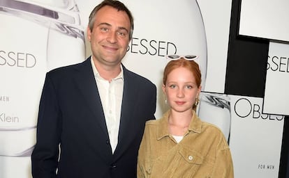 Ben Goldsmith, junto a su hija Iris Annabel, en Londres en junio de 2017. 