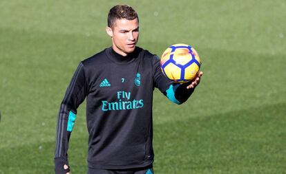 Cristiano, en el entrenamiento en Valdebebas.