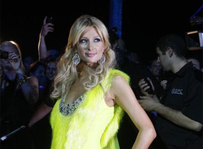 Paris Hilton posa el día 3 en una fiesta en Beirut (Líbano) donde está grabando un programa de televisión.