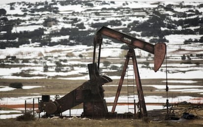 Oil wells at Sargentes de Lora, Burgos.