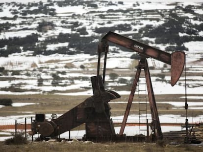 Oil wells at Sargentes de Lora, Burgos.