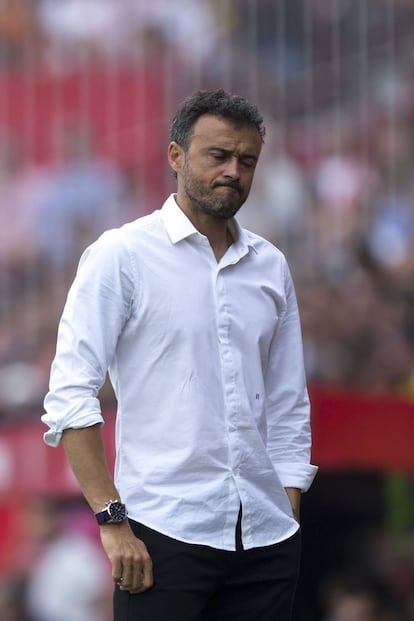 Luis Enrique durante el partido