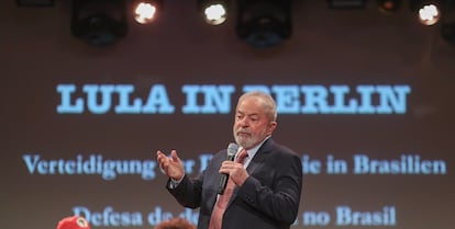 O ex-presidente Lula participa de debate em Berlim, Alemanha, em 10 de março.