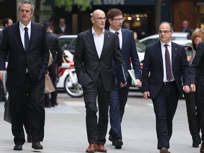 Desde la izquierda, los exconsejeros del Govern Joaquim Forn, Raül Romeva, Carles Mundó, Jordi Turull y Josep Rull, en la Audiencia Nacional el 2 de noviembre de 2017.