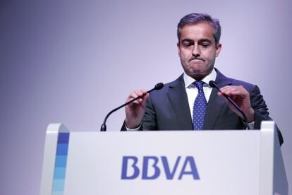 &Aacute;ngel Cano, consejero delegado del BBVA, en la presentaci&oacute;n de los resultados del primer trimestre de 2015. LUIS SEVILLANO.