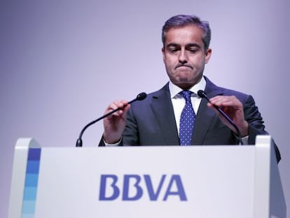 &Aacute;ngel Cano, consejero delegado del BBVA, en la presentaci&oacute;n de los resultados del primer trimestre de 2015. LUIS SEVILLANO.