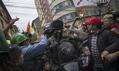 Movilizaciones de policías en La Paz (Bolivia).