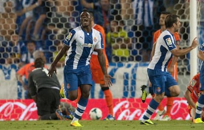 Thievy festeja un gol durante la temporada pasada.