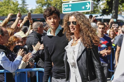 Belinda Alonso y Hugo Nieto, hijo menor del piloto Ángel Nieto.