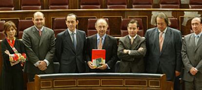 La cúpula de Hacienda: Alicia Díaz Zurro, Francisco Uría, Estanislao Rodríguez-Ponga, Cristóbal Montoro, Ricardo Martínez Rico, Rafael Cámara y Jaime Sánchez Revenga.