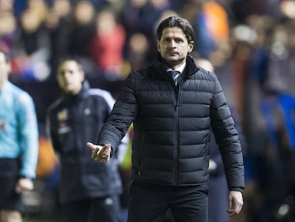 Vasiljevic, durante el partido entre Osasuna y Valencia.