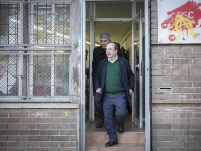 El primer secretario del PSC, Miquel Iceta, en la sede del partido de Sant Martí, en Barcelona.