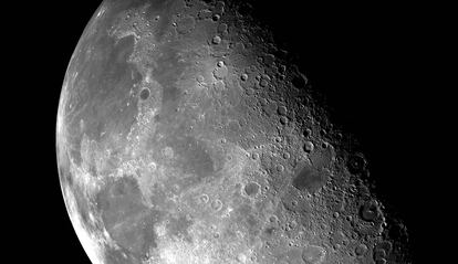 Imagen de la Luna tomada desde el espacio