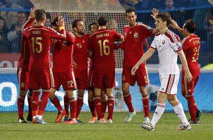Los jugadores celebran el segundo gol.
