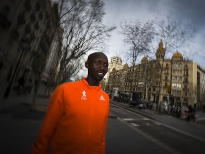 Wilson Kipsang, en el Passeig de Gr&agrave;cia. 