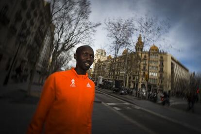 Wilson Kipsang, en el Passeig de Gr&agrave;cia. 