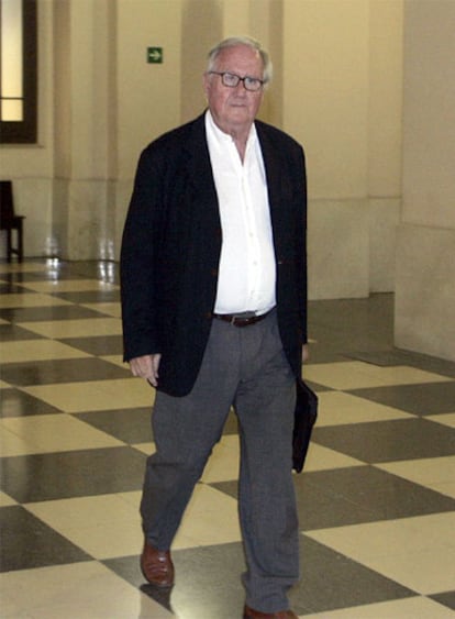 Enric Roig, antes de declarar ante el juez en 2007.