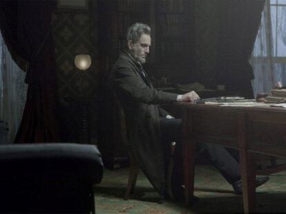 Daniel Day Lewis es Lincoln en el oscarizado drama biográfico de Spielberg