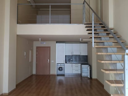 Un loft en venta en Avenida de Manoteras 30.