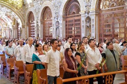 Misa dedicada a San Pascual Bailón.