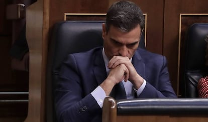 El presidente en funciones, Pedro Sánchez, durante la votación de investidura este jueves. 