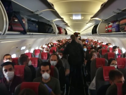 Iberia Express passengers decry lack of social distancing on near-full flight